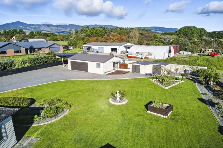 Photo of property in 51 Garth Road, Levin, 5571