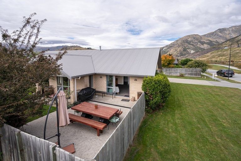 Photo of property in 8 Herries Lane, Lake Hayes, Queenstown, 9304