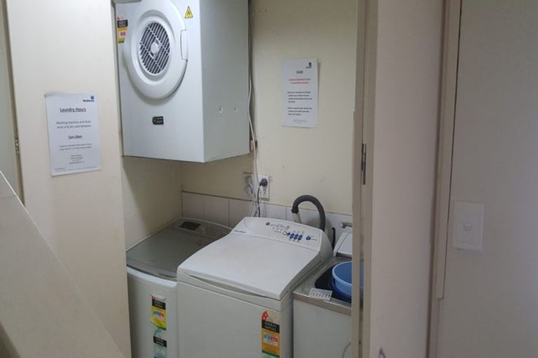 Photo of property in 8b Schnapper Rock Road, Schnapper Rock, Auckland, 0632