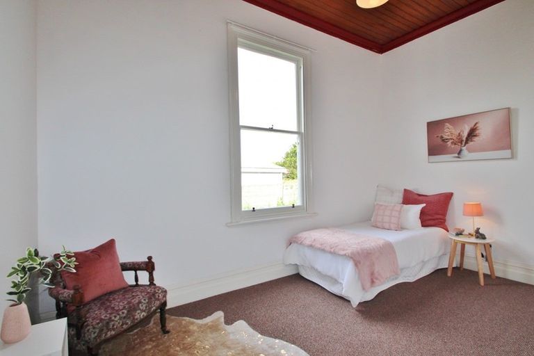 Photo of property in 25 Railway Esplanade, East Gore, Gore, 9710