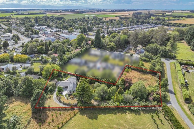 Photo of property in 12 Bowen Street, Southbridge, 7602