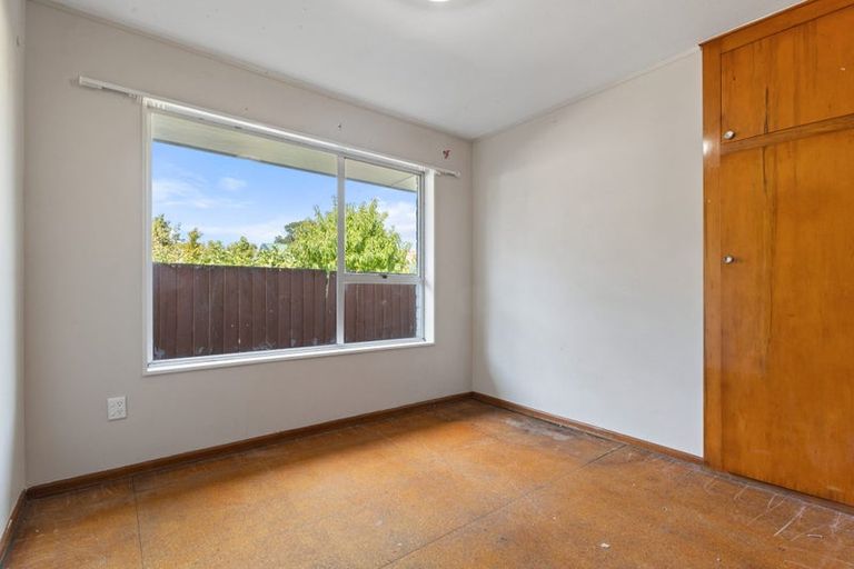 Photo of property in 2/48 Kawau Crescent, Bromley, Christchurch, 8062