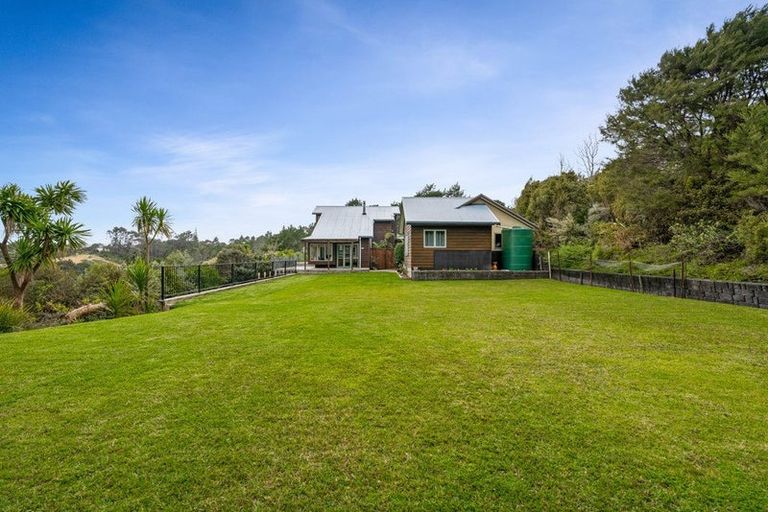Photo of property in 40 Lonely Track Road, Redvale, Auckland, 0632