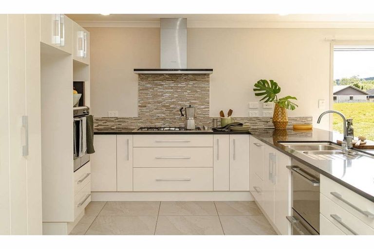 Photo of property in 6 Halyard Loop, Haruru, 0204