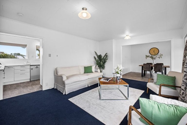 Photo of property in 20 Stuart Place, Blagdon, New Plymouth, 4310