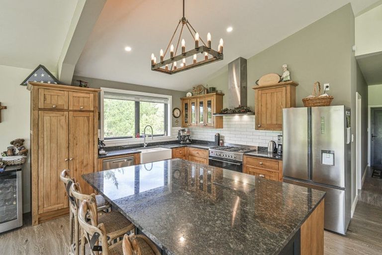 Photo of property in 1042a Kahuranaki Road, Kahuranaki, Havelock North, 4295