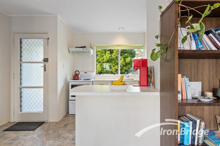 Photo of property in 1/36 Aeroview Drive, Beach Haven, Auckland, 0626