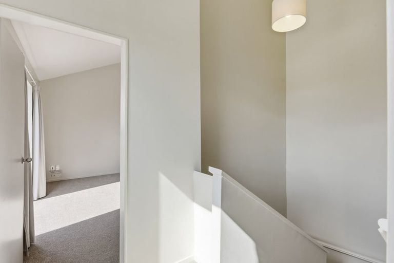 Photo of property in 3 Vera Lane, Paraparaumu, 5032