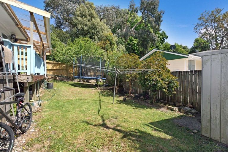 Photo of property in 2/55 Ennis Avenue, Pakuranga Heights, Auckland, 2010