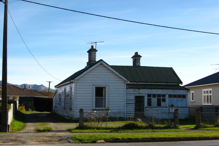 Photo of property in 20 Railway Esplanade, East Gore, Gore, 9710