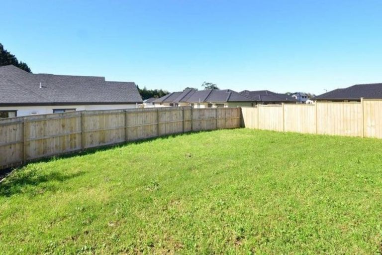 Photo of property in 62 Matua Road, Huapai, Kumeu, 0810