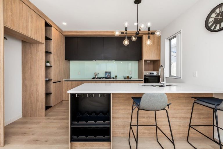 Photo of property in 3 Dreaver Way, Sunnynook, Auckland, 0630