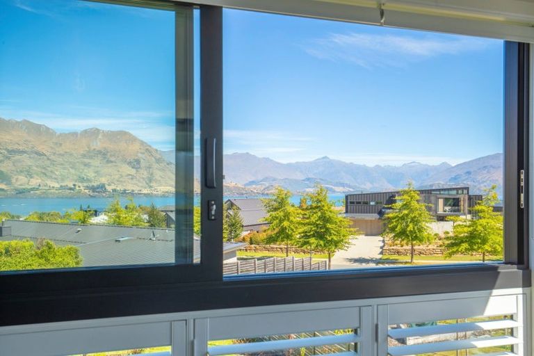 Photo of property in 6 Platinum Ridge, Wanaka, 9305