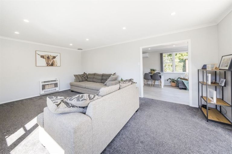 Photo of property in 23 Redwood Grove, Hokowhitu, Palmerston North, 4410