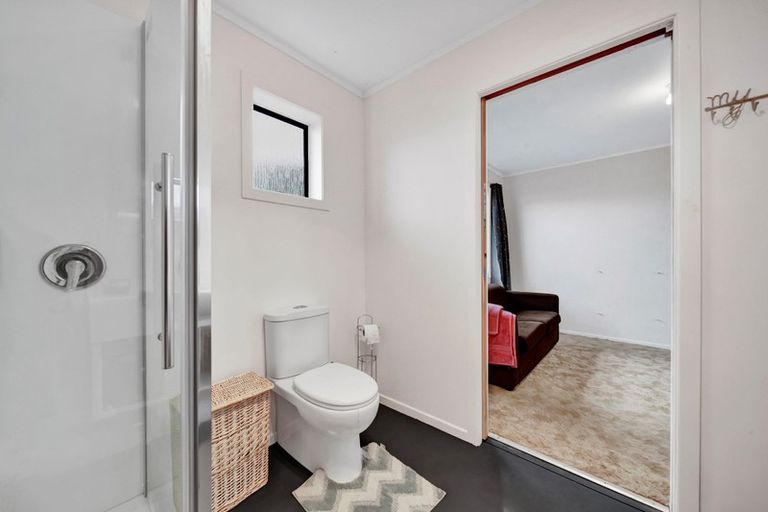 Photo of property in 4 George Street, Eltham, 4322