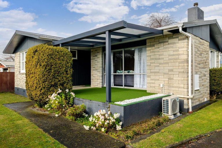 Photo of property in 2 Ajax Place, Highbury, Palmerston North, 4412