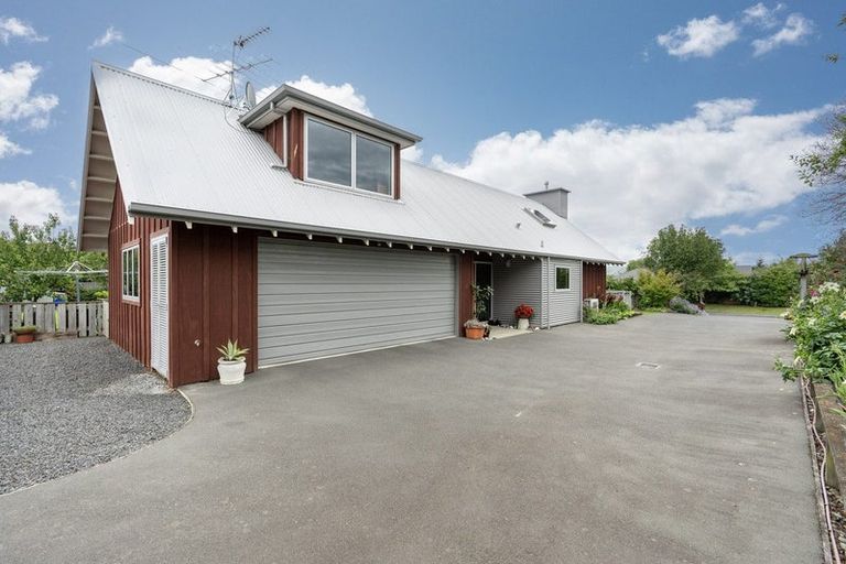 Photo of property in 22 Irwin Logan Drive, Mosgiel, 9024