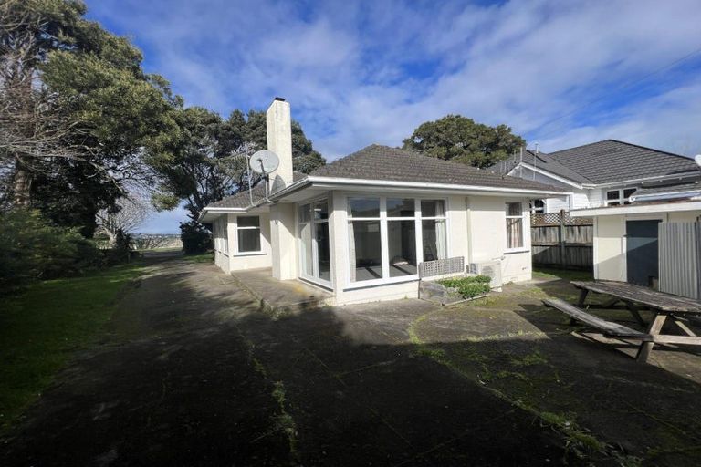 Photo of property in 34 Parsons Street, Saint Johns Hill, Whanganui, 4501