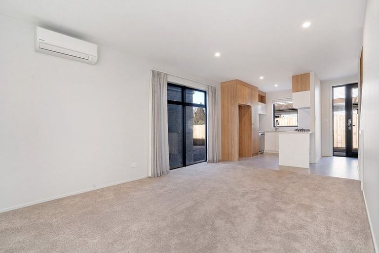 Photo of property in 2/60 Sandwich Road, Saint Andrews, Hamilton, 3200