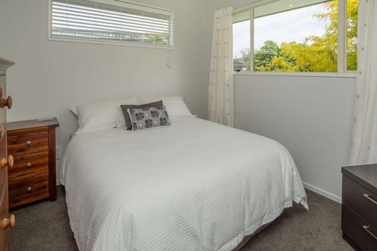 Photo of property in 6b Kelson Lane, Ilam, Christchurch, 8041
