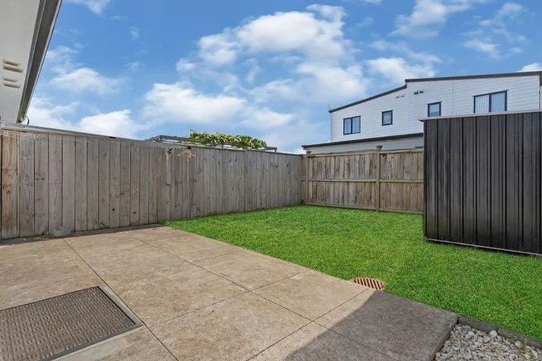 Photo of property in 4b Ahunga Road, Karaka, Papakura, 2113