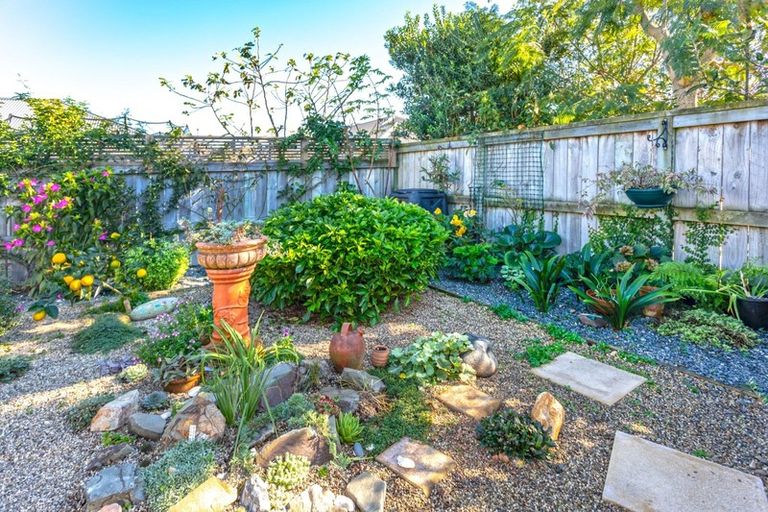 Photo of property in 80 Golden Shore Place, Coromandel, 3506