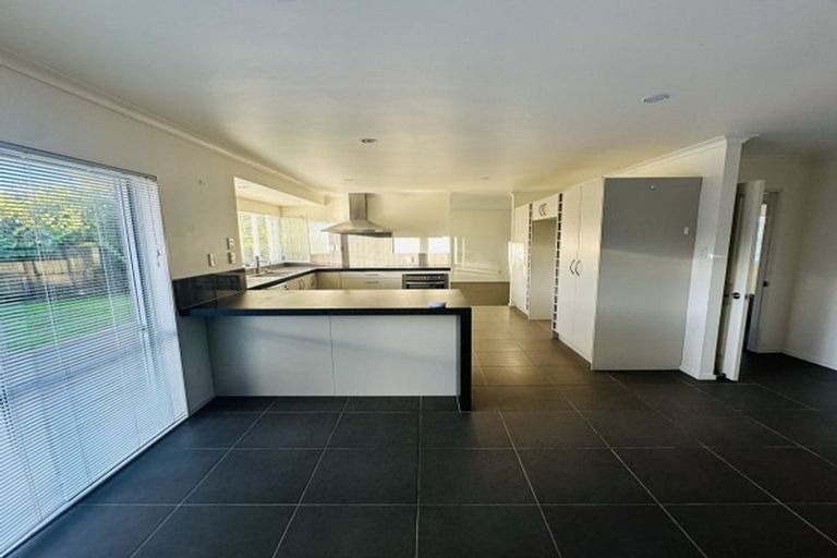 Photo of property in 12 Stanford Street, Albany, Auckland, 0632