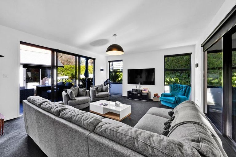 Photo of property in 14 Brooklands Road, Brooklands, New Plymouth, 4310