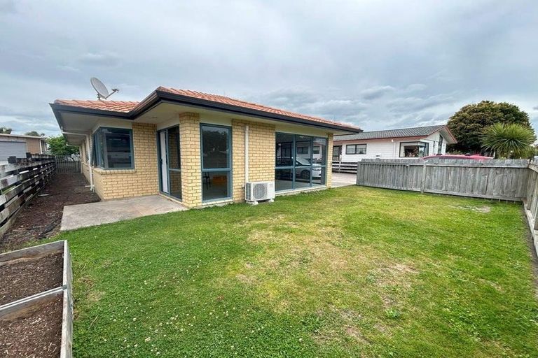 Photo of property in 65a Percy Road, Papamoa Beach, Papamoa, 3118