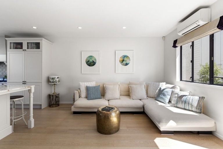Photo of property in 2/4 Fitzroy Street, Ponsonby, Auckland, 1021