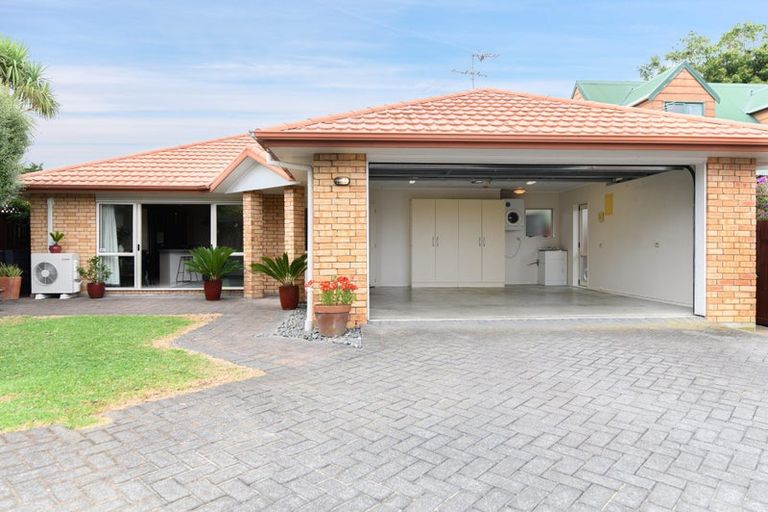 Photo of property in 56a Vodanovich Road, Te Atatu South, Auckland, 0610