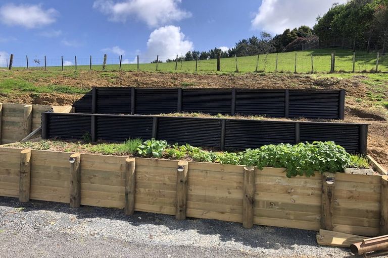 Photo of property in 220 Anderson Road, Helensville, 0875