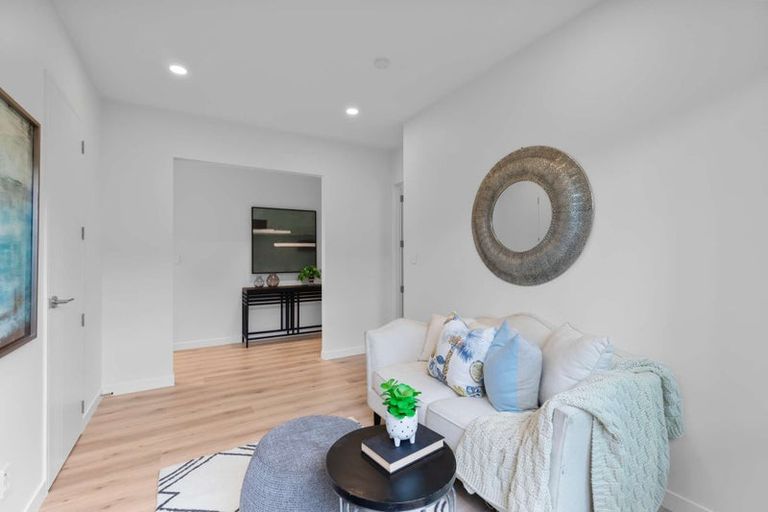 Photo of property in 4 Kauru Lane, Wainui, 0992