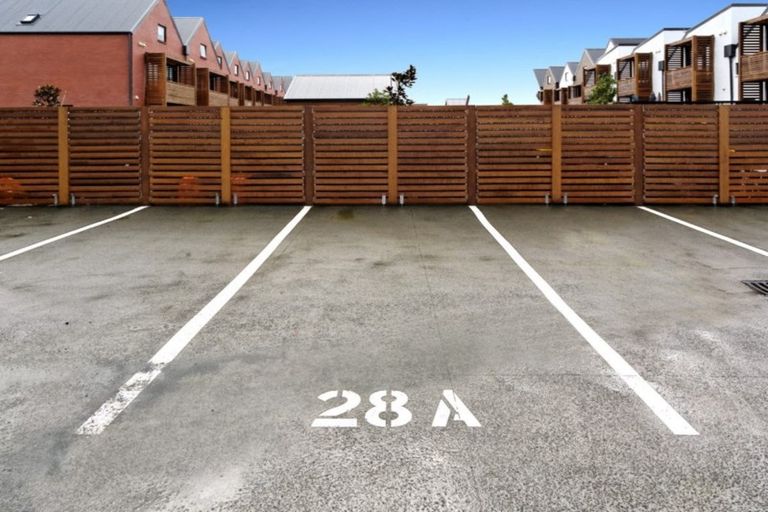 Photo of property in 86 Hobsonville Point Road, Hobsonville, Auckland, 0616