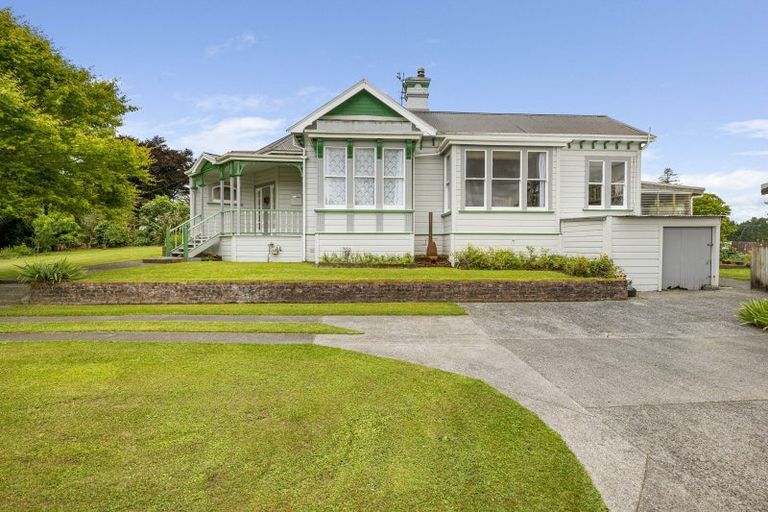 Photo of property in 18 Mills Street, Eltham, 4322