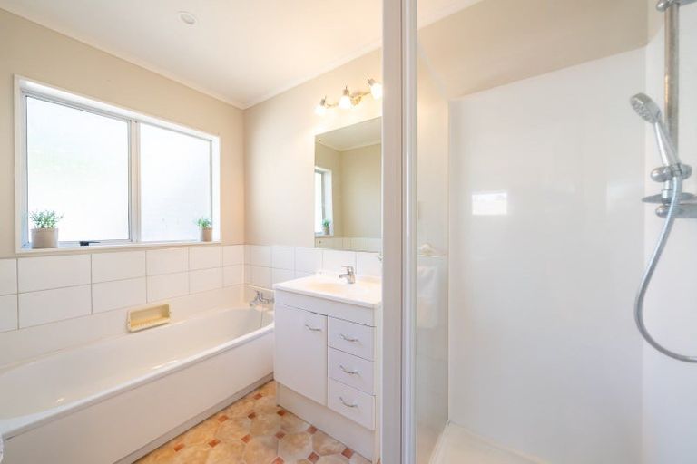 Photo of property in 1/698 Fergusson Drive, Elderslea, Upper Hutt, 5018