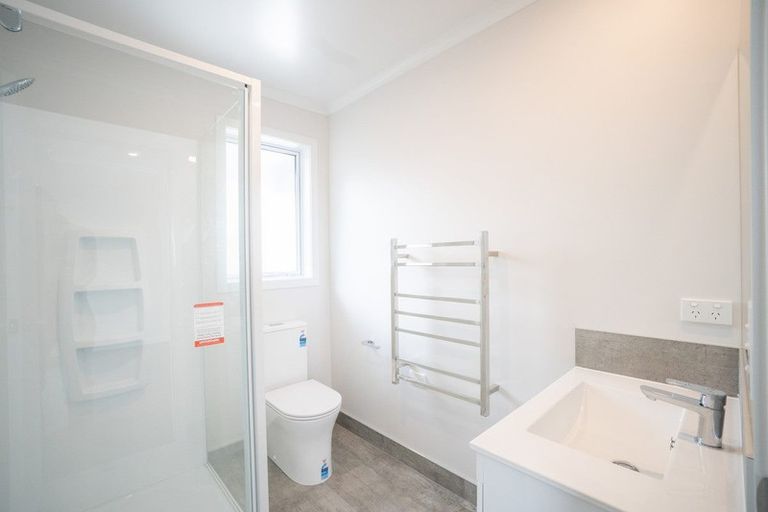 Photo of property in 42 Lombard Street, Palmerston North, 4410