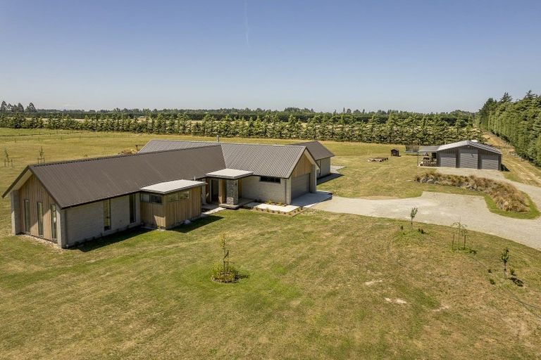 Photo of property in 14 Hayes Road, Kirwee, Christchurch, 7671