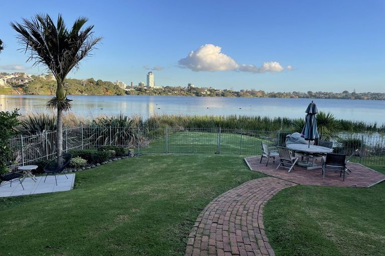 Photo of property in 7/38 Kitchener Road, Milford, Auckland, 0620