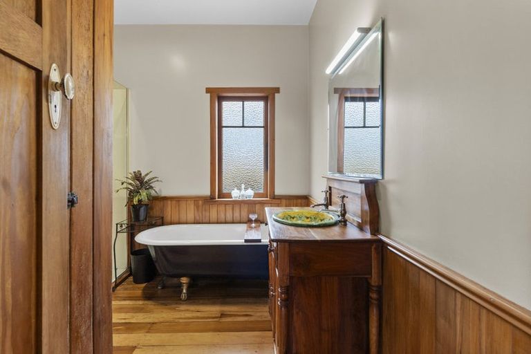 Photo of property in 208 Maeroa Road, Maeroa, Hamilton, 3200