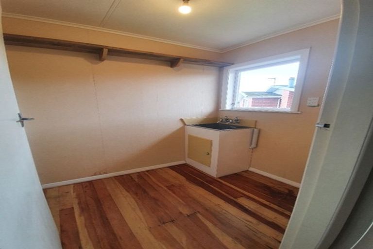 Photo of property in 39 Abraham Crescent, Milson, Palmerston North, 4414