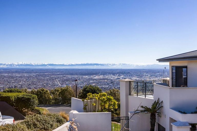 Photo of property in 1 Stonewall Place, Huntsbury, Christchurch, 8022