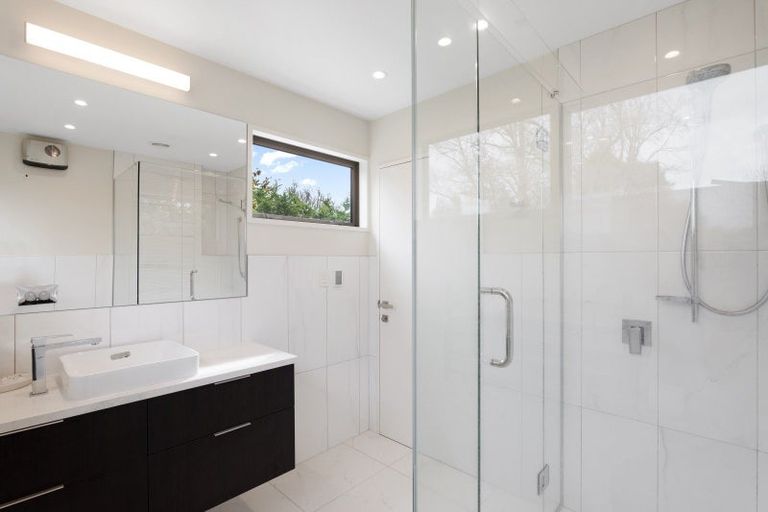 Photo of property in 32b Glandovey Road, Fendalton, Christchurch, 8052