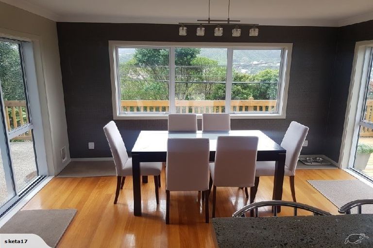 Photo of property in 58 Nicholson Road, Khandallah, Wellington, 6035