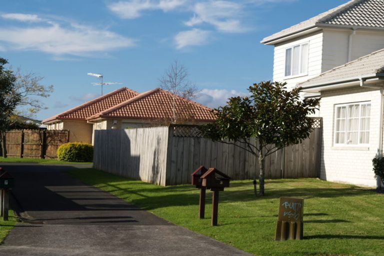 Photo of property in 5a Cantora Avenue, Northpark, Auckland, 2013