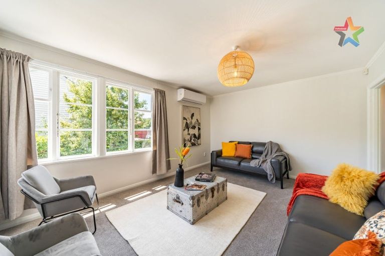 Photo of property in 6 Lockwood Crescent, Taita, Lower Hutt, 5011