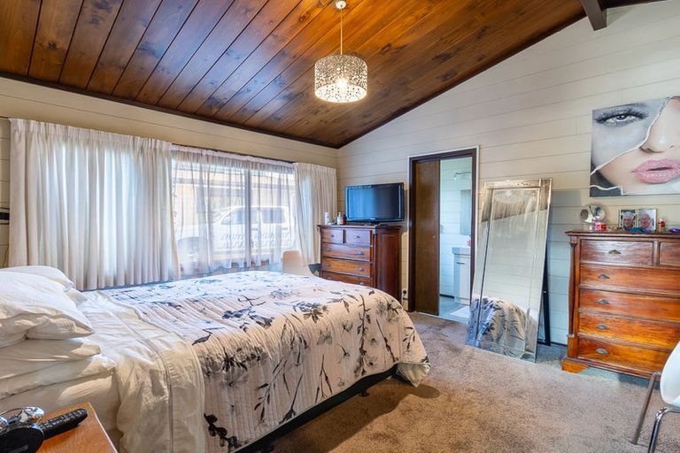 Photo of property in 9 Tudor Court, Paraparaumu Beach, Paraparaumu, 5032