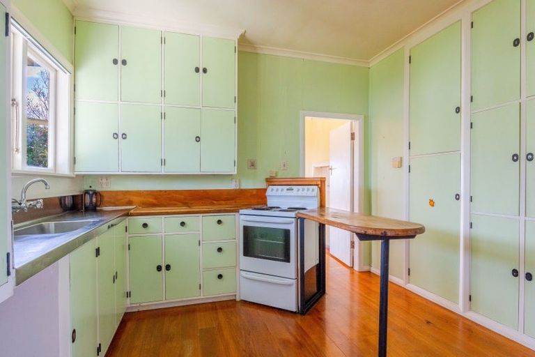 Photo of property in 15 Mitchell Street, Waipukurau, 4200