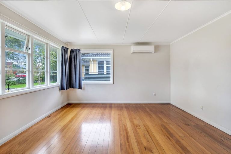 Photo of property in 614 Featherston Street, Roslyn, Palmerston North, 4414