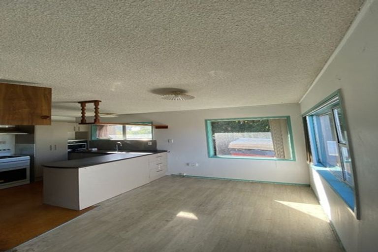 Photo of property in 24 Lynette Place, Mangere, Auckland, 2022